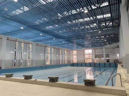 重慶某大學泳池