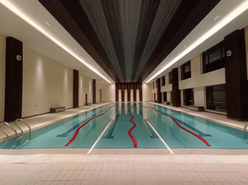 室內游泳池